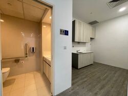 Robinson Square (D1), Office #553703111